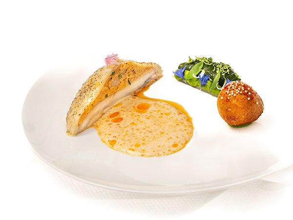 Fischteller_Karina-Fruman_Foto_Rolf-Neeser-600-3g